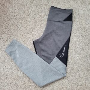 Nike Women Colorblock Leggings
